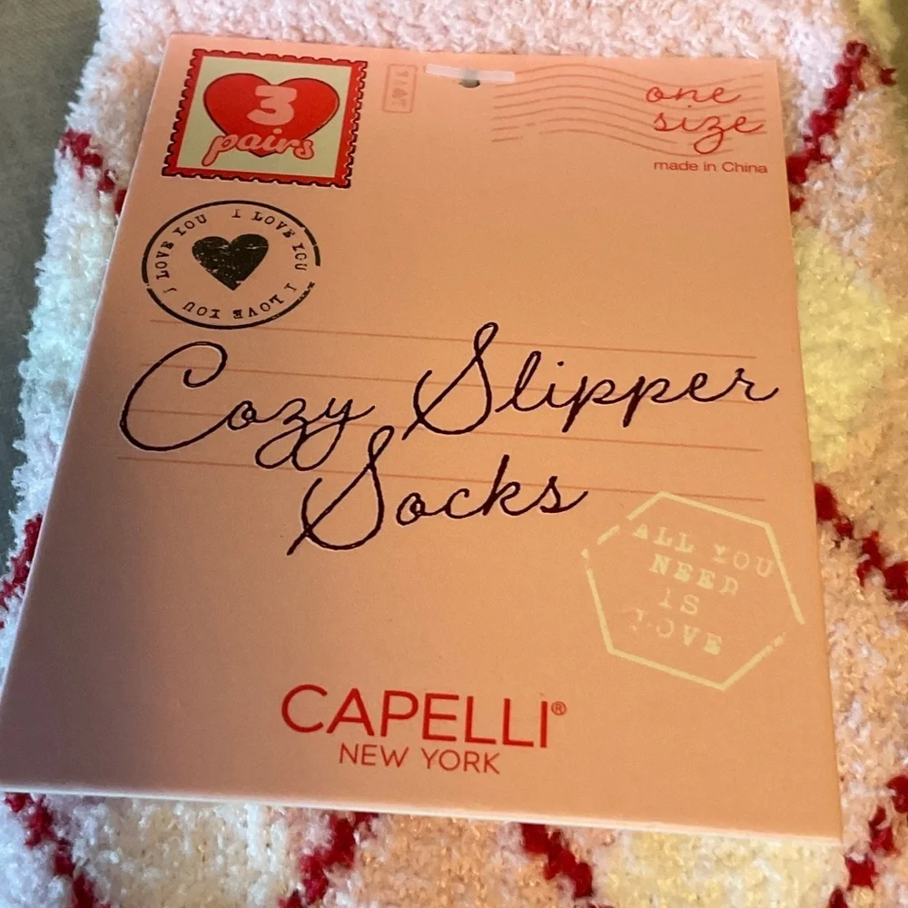 Capelli of New York Pink and Red Argyle Slipper Socks